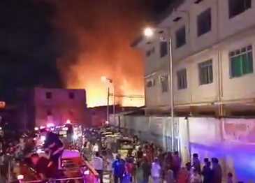 菲律宾马尼拉一社区发生火灾 造成1人死亡1人受伤