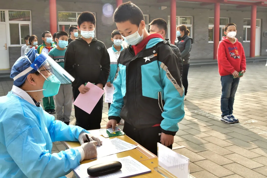 北京各校启动3至11岁新冠疫苗接种服务