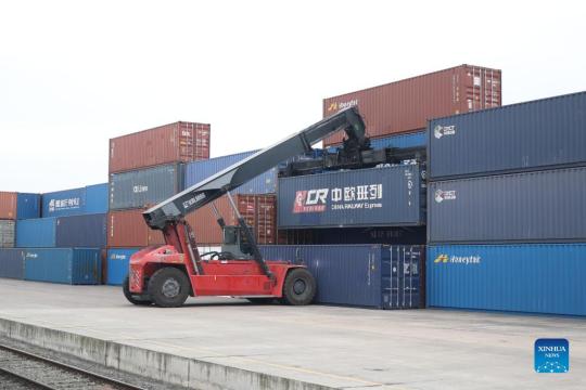 China-EU trade rises 12.2% in Q1